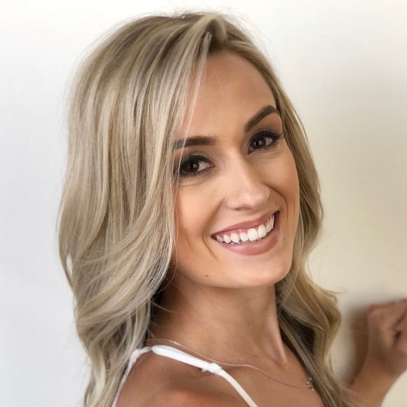 Meet your Posher, Kendall - Picture 1 of 1